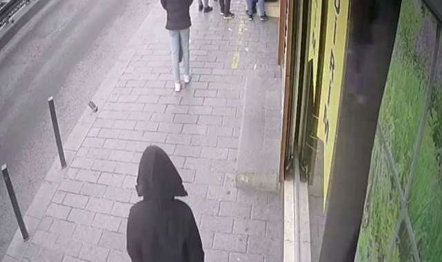 Çarpıp kaçtı, yakalanınca kıyafetlerini çıkardı