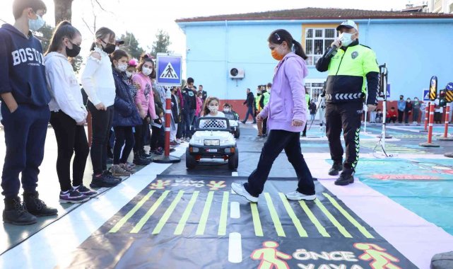 Çarşamba'da çocuklara trafik eğitimi