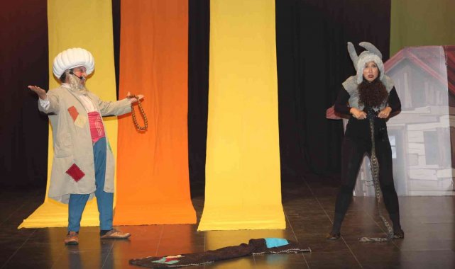 Çayırova'da tiyatro etkinliği