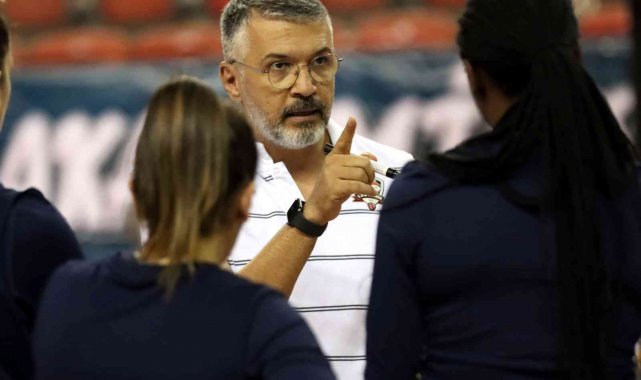 ÇBK Mersin Yenişehir Belediyesi Başantrenörü Orak istifa eti