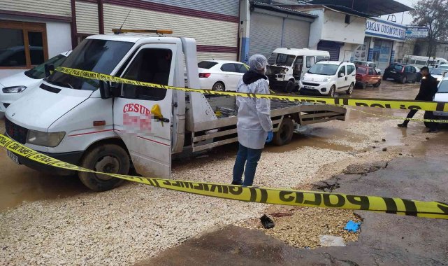 Çekici şoförü yol ortasında silahlı saldırıya uğradı