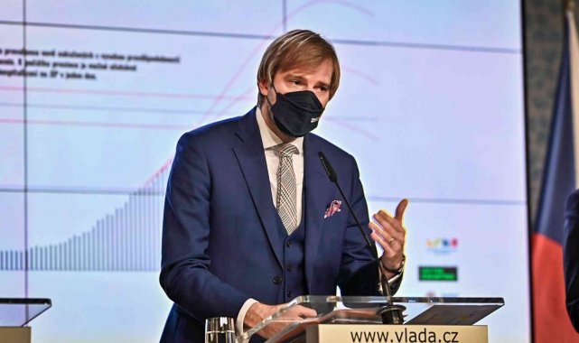 Çekya Sağlık Bakanı Vojtech: "Johnson &amp; Johnson aşısının etkisi 2 ay sonra beklenenden çok daha fazla bir şekilde azalıyor"