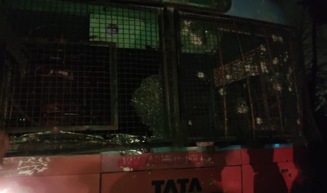 Cemmu Keşmir'de polis otobüsüne silahlı saldırı: 2 ölü, 12 yaralı