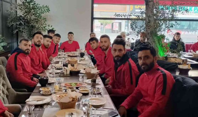 Cevahir Kafe Restoran'dan Van Gölüspor'a moral kahvaltısı
