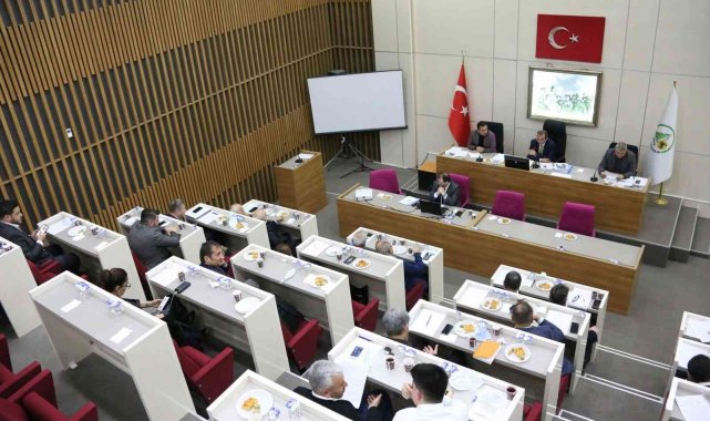 CHP'li başkandan Öztrak'a faiz tepkisi, Cumhurbaşkanına destek