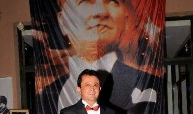 Çilingirle açılan evde teknik müdürün ölümünde sahte içki şüphesi