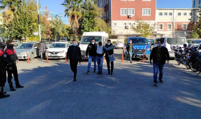 Cinayet zanlısı baba ve oğlu kıskıvrak yakalandı