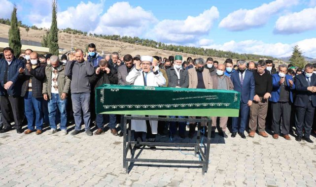 Cinayete kurban giden üniversiteli genç son yolculuğuna uğurlandı