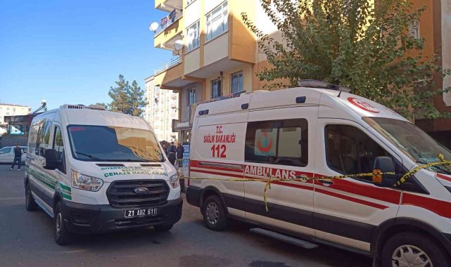 Cinnet geçiren baba ailesini delik deşik etti