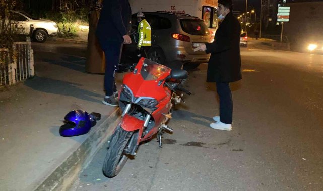 Ciple çarpışan motosiklet sürücü yaralandı