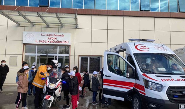 Çocuk evlerinde kalan çocuklara acil sağlık hizmetleri anlatıldı