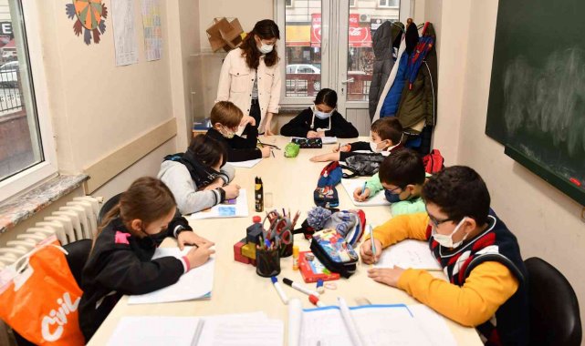 Çocuklar 'Donguri' ile matematik öğreniyor