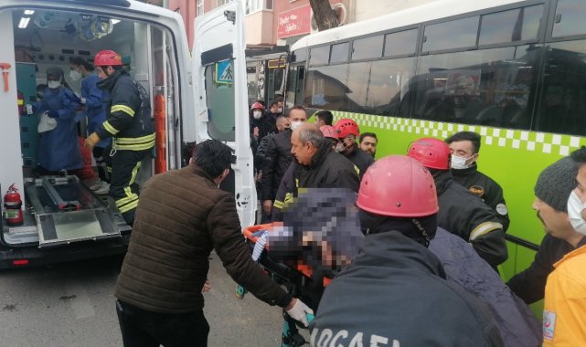 Çocuklarıyla birlikte otobüsün altında kalan kadın hayatını kaybetti