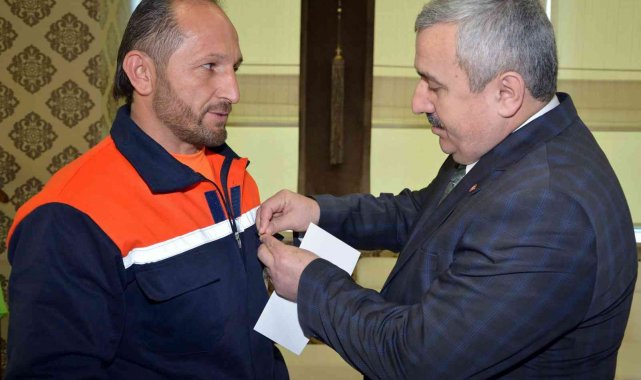 Çöpte bulduğu 20 bin TL'yi sahibine teslim eden işçi ölü bulundu