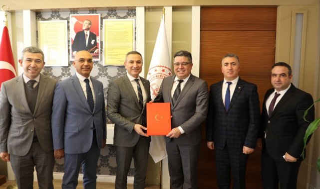 Corendon ile Falez Mesleki ve Teknik Anadolu Lisesi arasında işbirliği protokolü