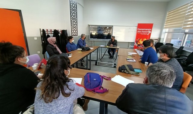 Danışmanım olur musun? eğitimleri devam ediyor