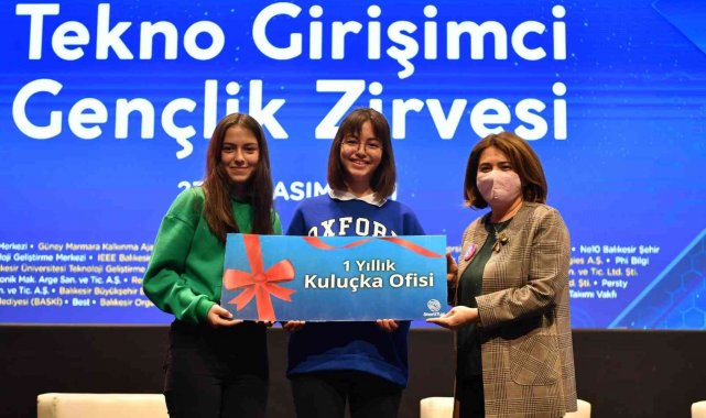 Denizli'ye 'StillFly' adlı projeleriyle birincilik getirdiler