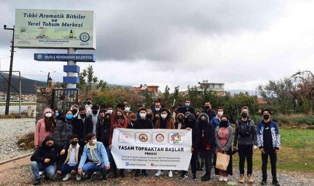 Denizlili öğrenciler Muğla Yerel Tohum Merkezi'ni ziyaret etti