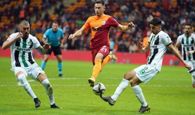 Denizlispor, İstanbul'da tarih yazarak tur atladı