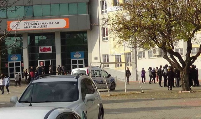 Ders arasında okulun penceresinden atlayan kız öğrenci yaralandı