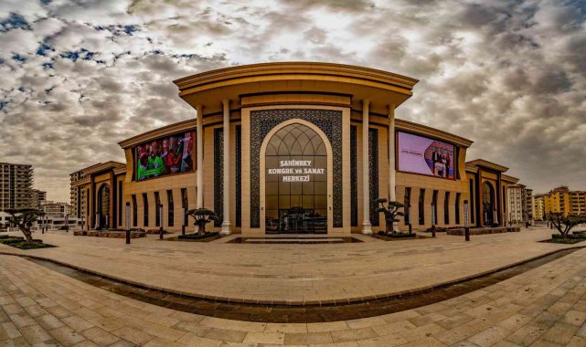 Dev kongre merkezi Cumhurbaşkanı'nı bekliyor