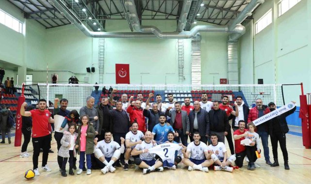 Develi Belediyespor geriden gelerek kazandı