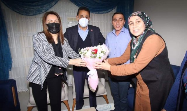 Devlet, sel felaketinde hayatını kaybedenlerin ailelerinin yanında