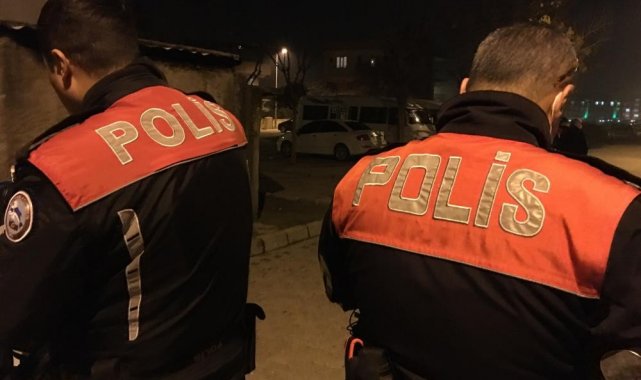 Devriye gezen polis ekiplerine yakalandılar