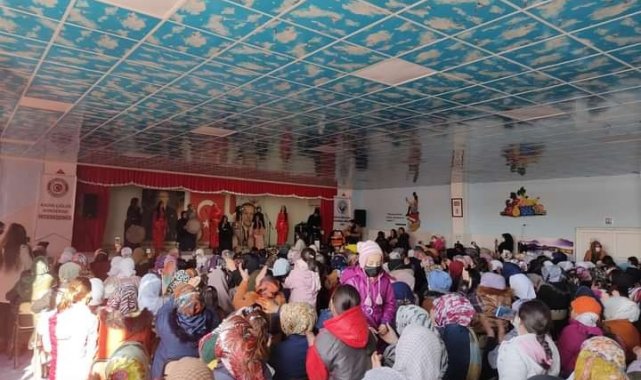 Diyadin&#039;de Kadın Çığlığı Erbani grubu ilk konserini verdi