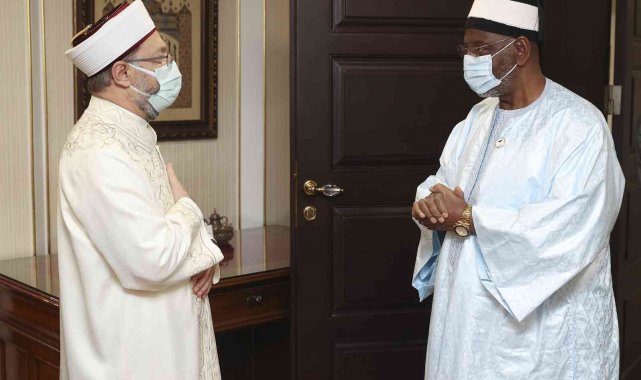 Diyanet İşleri Başkanı Erbaş, Fildişi Sahili İmamlar Konseyi Başkanı Diakite'yi kabul etti