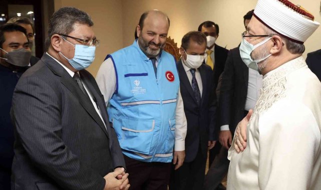 Diyanet İşleri Başkanı Erbaş, Malezya Dışişleri Bakanı Abdullah ile görüştü