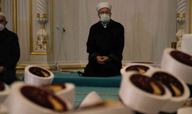 Diyanet İşleri Başkanı Erbaş: &quot;Hafızların zekatı hafız yetiştirmektir&quot;