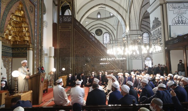 Diyanet İşleri Başkanı Erbaş: "Kur'an-ı Kerim bütün insanlar için bir hayat rehberidir"