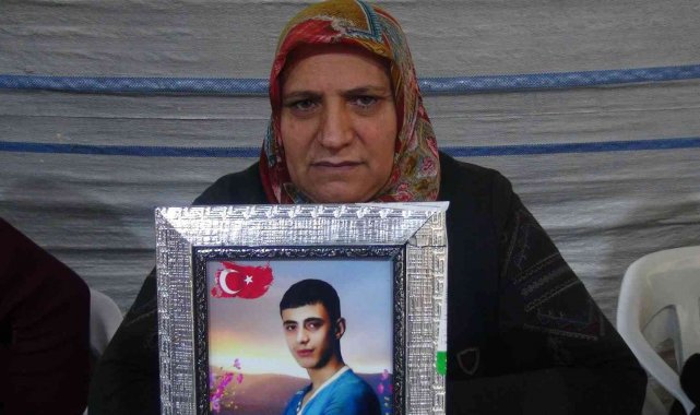 Diyarbakır'da anne ve babaların evlat nöbeti 832'inci gününde devam ediyor