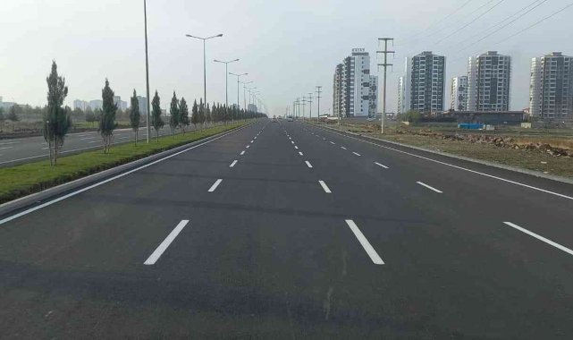 Diyarbakır'da trafik güvenliği için bin 338 kilometre yol çizgisi yapıldı