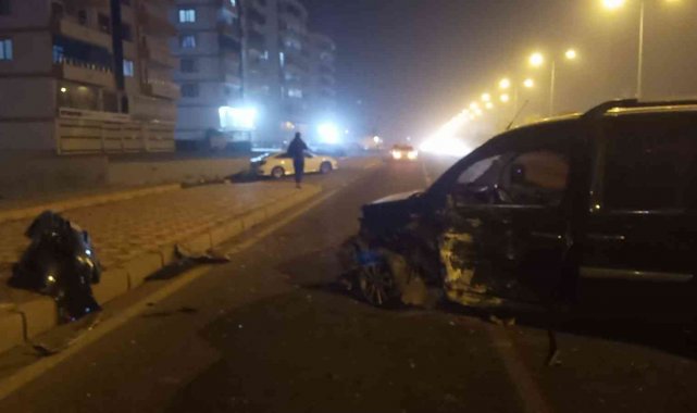 Diyarbakır'da yoğun sis kaza getirdi: 2 yaralı