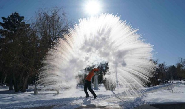Doğu Anadolu buz kesti