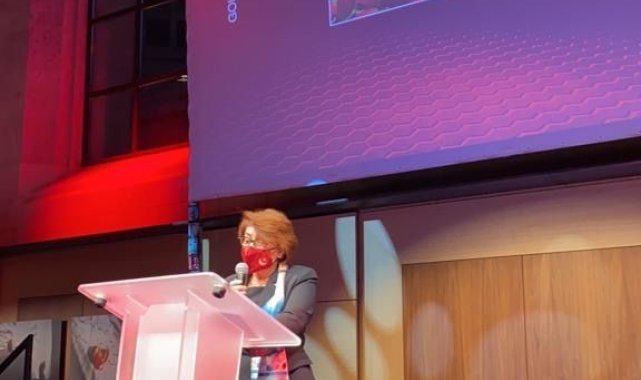 Dünya ikinciliğinden sonra Gonca Tokuz'a bir ödülde Paris'ten geldi