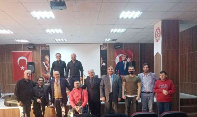 Dünya şampiyonu ile geleceğin yıldızları buluştu