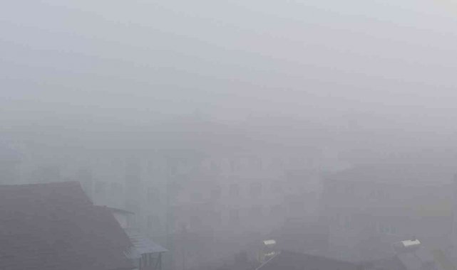 Düzce'de sis etkili oluyor