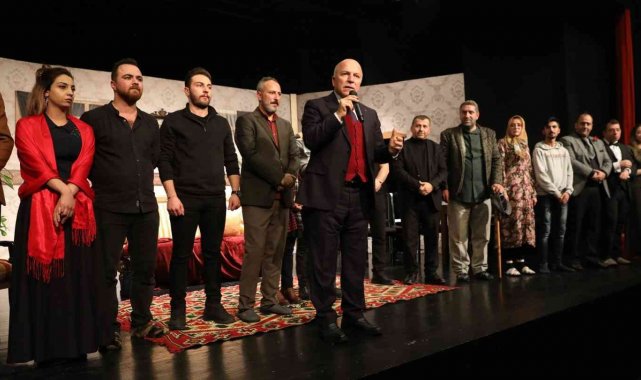 EBB Şehir Tiyatrosu'ndan dev bir yapıt daha: "Bir Bayram Sabahı"