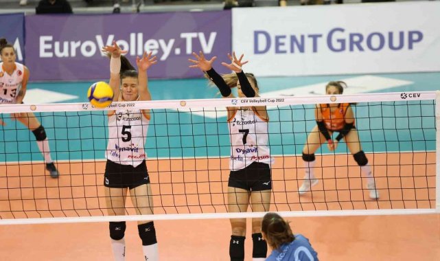 Eczacıbaşı Dynavit, CEV Kupası'nda çeyrek finalde