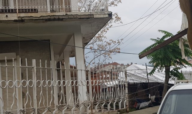 Edremit'te demir hırsızlığı şüphelisi polisten kaçamadı