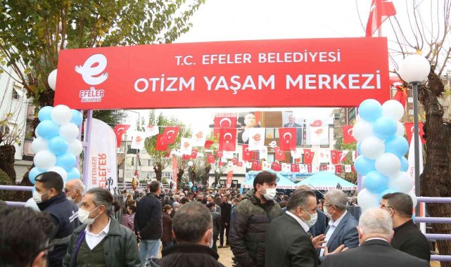 Efeler'in Otizm Yaşam Merkezi diğer belediyelere örnek gösterildi