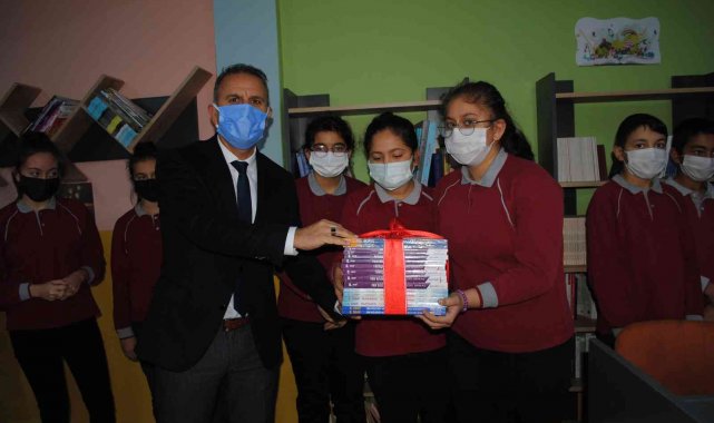 Eğirdir'de okullara kütüphane kuruluyor