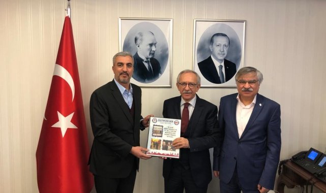 Eğitim Bir-Sen, Elazığ'a yapılması istenen öğretmenevi için toplanan imzaları MEB'e sundu