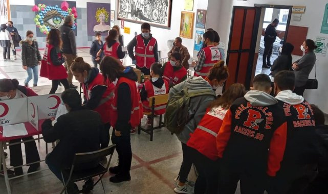 Eğitim camiasından kan bağışı desteği