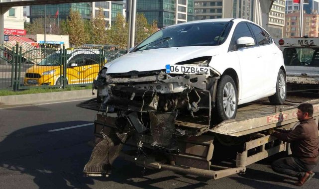 Ehliyetsiz sürücü kaza yaptı, meraklıları da çoklu kazaya neden oldu