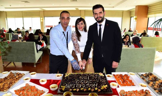 Elazığ'da yeni yıl öncesi sağlıkçılara moral etkinliği