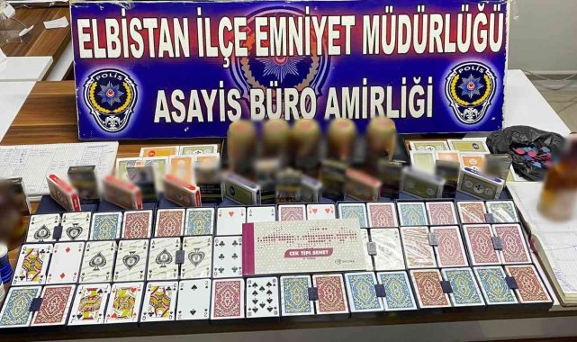 Elbistan&#039;da kumar oynatılan derneklere eş zamanlı operasyon